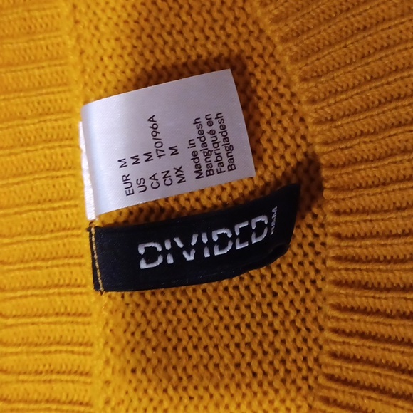 Divided (H&M) Sweater - Picture 4 of 6